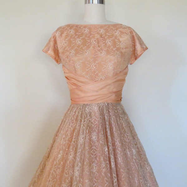 r e s e r v e d - please do not buy - 50s lace party dress size xs / 50s prom dress / vintage lace dress