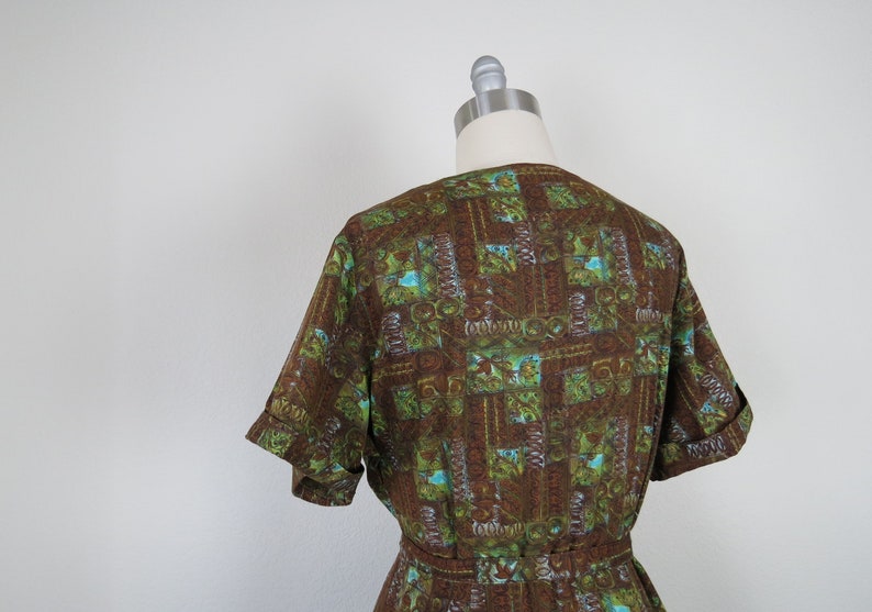 hawaiian print 1X 46 bust 40 waist vintage 1940s 1950s plus size cotton day dress polynesian