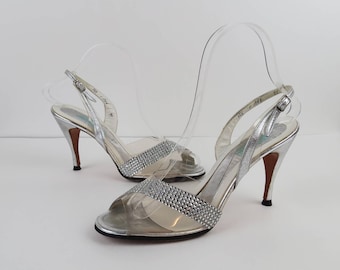 Vintage 1970s silver metallic leather and rhinestone heels, slingback, peep toe, disco, evening, cocktail