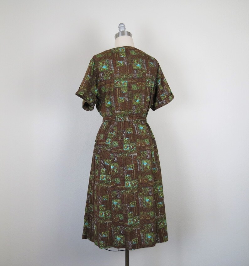 hawaiian print 1X 46 bust 40 waist vintage 1940s 1950s plus size cotton day dress polynesian
