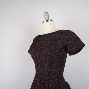 Vintage 1950s party dress, fit and flare, embroidered, floral, quilted, formal image 6