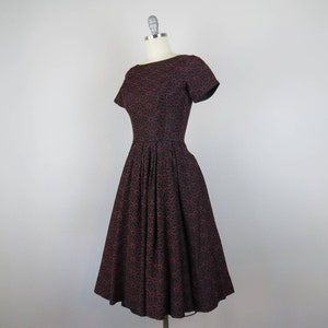 Vintage 1950s party dress, fit and flare, embroidered, floral, quilted, formal image 5