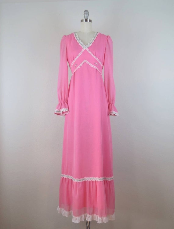 Vintage 1970s maxi prairie dress, pink, lace, tie… - image 2