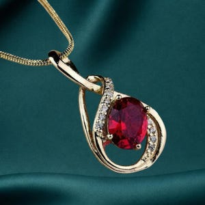 Collana con pendente solitario in rubino rosso taglio ovale, pendente a goccia in rubino, collana con rubino e diamanti, oro 14 carati, gioiello con pietra portafortuna di luglio, regalo per lei