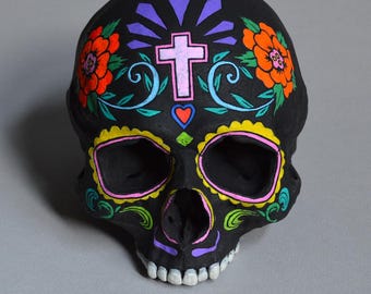 Replika Czaszki Dnia Zmarłych w Kolorze Czarnym