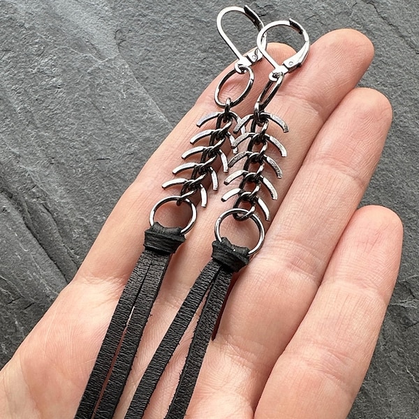 Grunge Vertebrae Leather Earrings, Cyberpunk Dangle Earrings, Alt Gothic Jewelry, Edgy Goth Punk Style