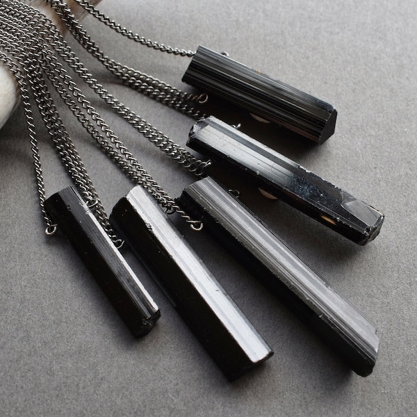 Black Tourmaline Necklace, Raw Crystal Necklace, Empath Protection Necklace, Gothic Pagan Witchy Necklace, Tourmaline Pendant, Goth Jewelry