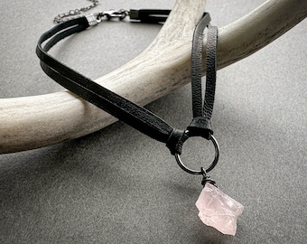 Dainty Rose Quartz Choker Collar Necklace, Black Leather Choker with O Ring and Raw Pink Crystal Gemstone, Boho Witchy Pagan Gothic Jewelry
