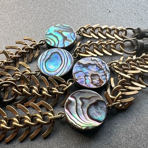 Häxig Abalone Shell Choker Halsband, Gotisk Svart Läder Ryggkedja Halsband, Alt Goth Smycken bild 6