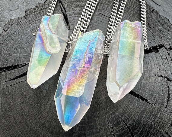 エンジェルオーラクォーツの妖精 フェアリー 水晶 オーラ加工 天然石置物