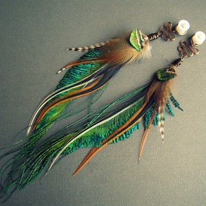 Peacock Feather Dangle Plugs, Green Blue Brown Ear Gauges,  2g 0g 00g 1/2 14mm 5/8 3/4 7/8 1 inch Stone Gauge Earrings, Boho Wood Tunnels