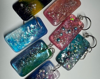 One of a Kind Resin Keychain – Shimmering Fidget Charm, Handmade Sensory Tool, Glittery Bag Accessory