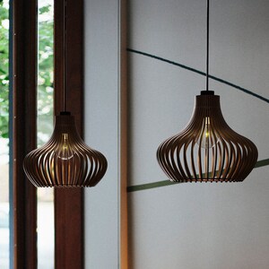 BROWN BELLAR Plafonnier en bois de style scandinave moderne Luminaire élégant et décoratif avec une douce luminosité image 1