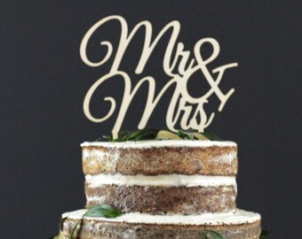 Wedding Cake Topper - Cake Decor - Wood Cake Topper - Wedding Decoration - Mr & Mrs