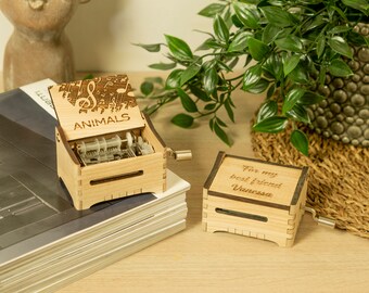 Animals - Personalized Hand Crank Wood Music Box With Custom Engraving