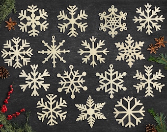 Set of 15x Christmas Wooden Snowflake Ornaments / Laser Cut Wood Decor / Christmas Gift