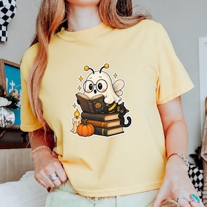 Simpatica maglietta Boxy con fantasmi che leggono per Halloween, maglietta spettrale per amanti dei libri, maglietta del club del libro dei fantasmi, maglietta per lettori di Halloween, accogliente regalo autunnale per appassionati di libri