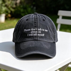 „Bitte sprich mich nicht über KI an“-Dad-Cap, lustige Tech-Stickerei