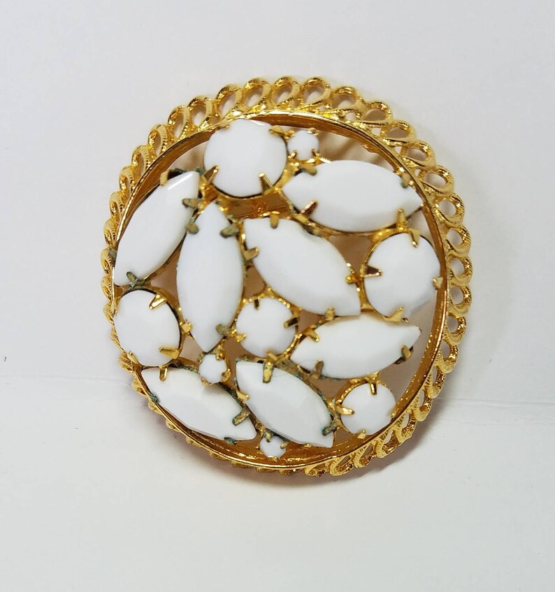 SALE Vintage milk glass earrings and brooch jewelry set