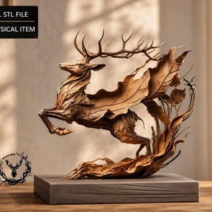 Puede incluir: Un archivo STL digital de una escultura de ciervo compuesta por hojas secas marrones, con astas intrincadas y una postura de salto. El diseño está montado sobre una base rectangular. Texto: DIGITAL STL FILE NO PHYSICAL ITEM.