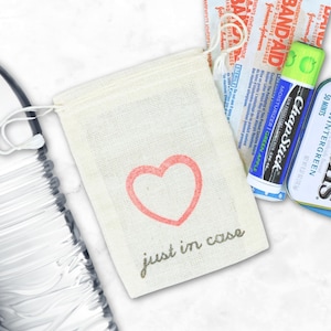 Just in Case Favor Bags – Red Heart Cotton Muslin Bag – Hand Stamped Recovery Kit – Wedding Hotel Welcome Bag Filler for Guests