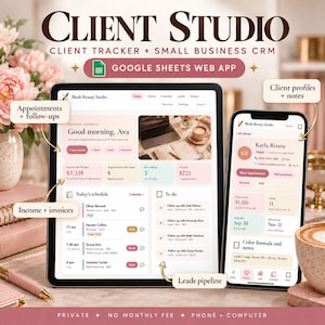 Op de afbeelding: Een Google Sheets web-app voor klantbeheer en CRM voor kleine bedrijven, weergegeven op een tablet en smartphone. De interface toont klantprofielen, afsprakenplanningen, inkomstenoverzichten, facturen en een pijplijn voor potentiële klanten.
