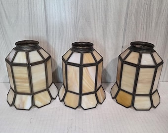 18 cm bärnstensfärgad tulpanlampskärm karamellglas 2,5 cm monteringsset