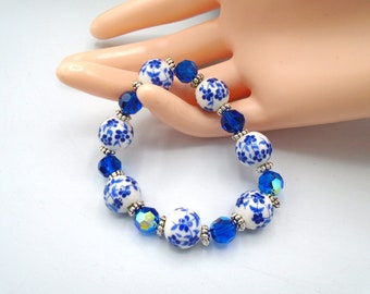 BLUE FLOWER CERAMIC Beaded Stretch Bracelet    Ceramic Blue and White Flower Beaded Bracelet    Blue and White Flower Bracelet