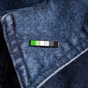 Aromantic Baton Pin — Subtle Aro Pride Flag Demiromantic Badge Aspec Jewelry Ring Tiny Discreet Bracelet Cap Bag Charm Shirt Sticker Earring
