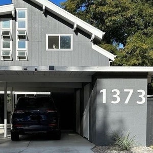 18 inch Bold House Numbers