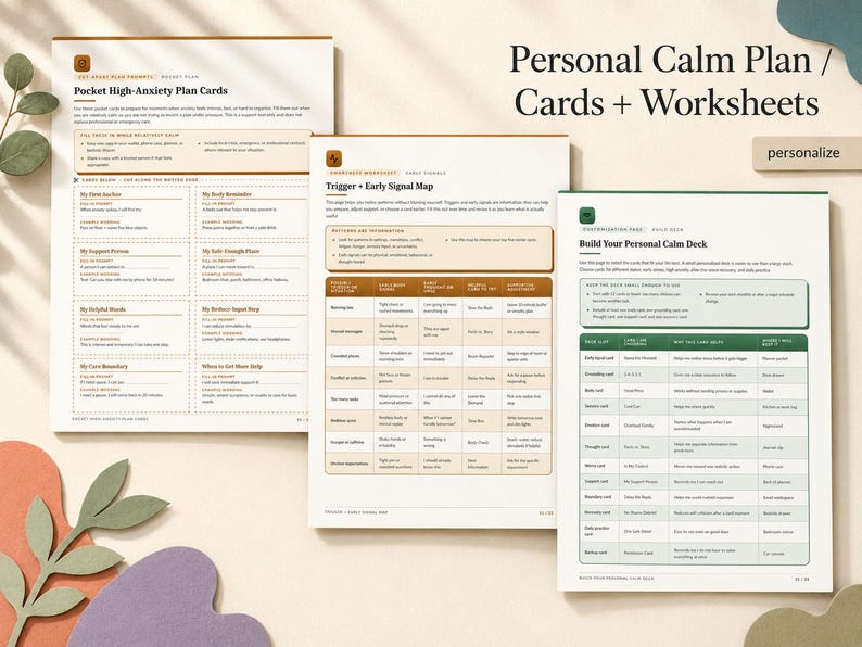 K&ouml;nnte beinhalten: Drei gedruckte Arbeitsbl&auml;tter mit dem Titel Personal Calm Plan, Cards + Worksheets. Die Dokumente enthalten Abschnitte f&uuml;r Pocket High-Anxiety Plan Cards, eine Trigger + Early Signal Map und eine Tabelle Build Your Personal Calm Deck.