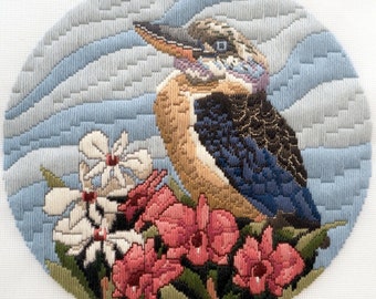 Kit de couture longue Kookaburra à ailes bleues par Helene Wild 28cm rond HWLS-006