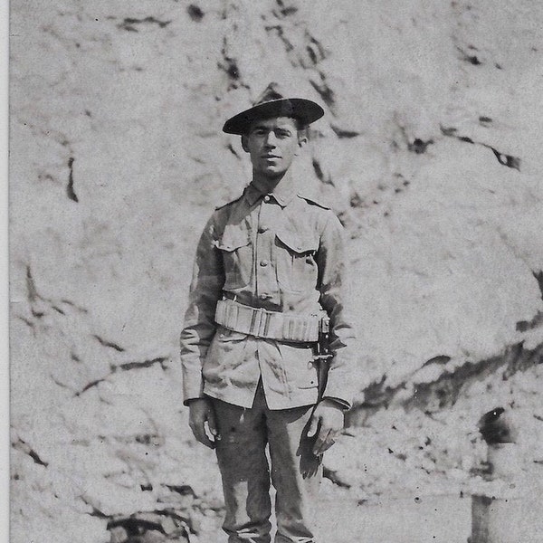 Old Photo Us Soldier wearing Uniform Ammunition Belt Knife 1910s Photograph Snapshot vintage