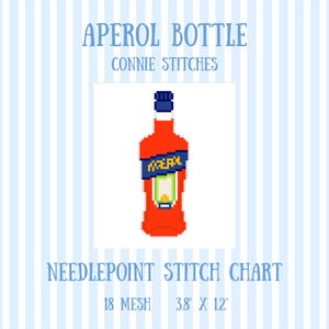 Könnte beinhalten: Ein Pixel-Art-Stickmuster für eine Aperol-Flasche mit dunkelblauem Verschluss, orangefarbenem Körper und blauem Etikett. Der Text lautet APEROL BOTTLE, CONNIE STITCHES, NEEDLEPOINT STITCH CHART, 18 MESH, 9,65 cm x 3,05 cm.