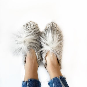 FARMHOUSE SLIPPERS | marble grey