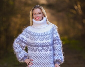 Icelandic mohair sweater in white and gray by SuperTanya