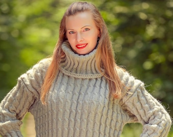 Fluffy mohair wool sweater hand knitted pullover by SuperTanya