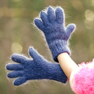 SuperTanya thick mohair gloves
