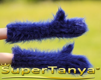 Fuzzy long mohair mittens by SuperTanya