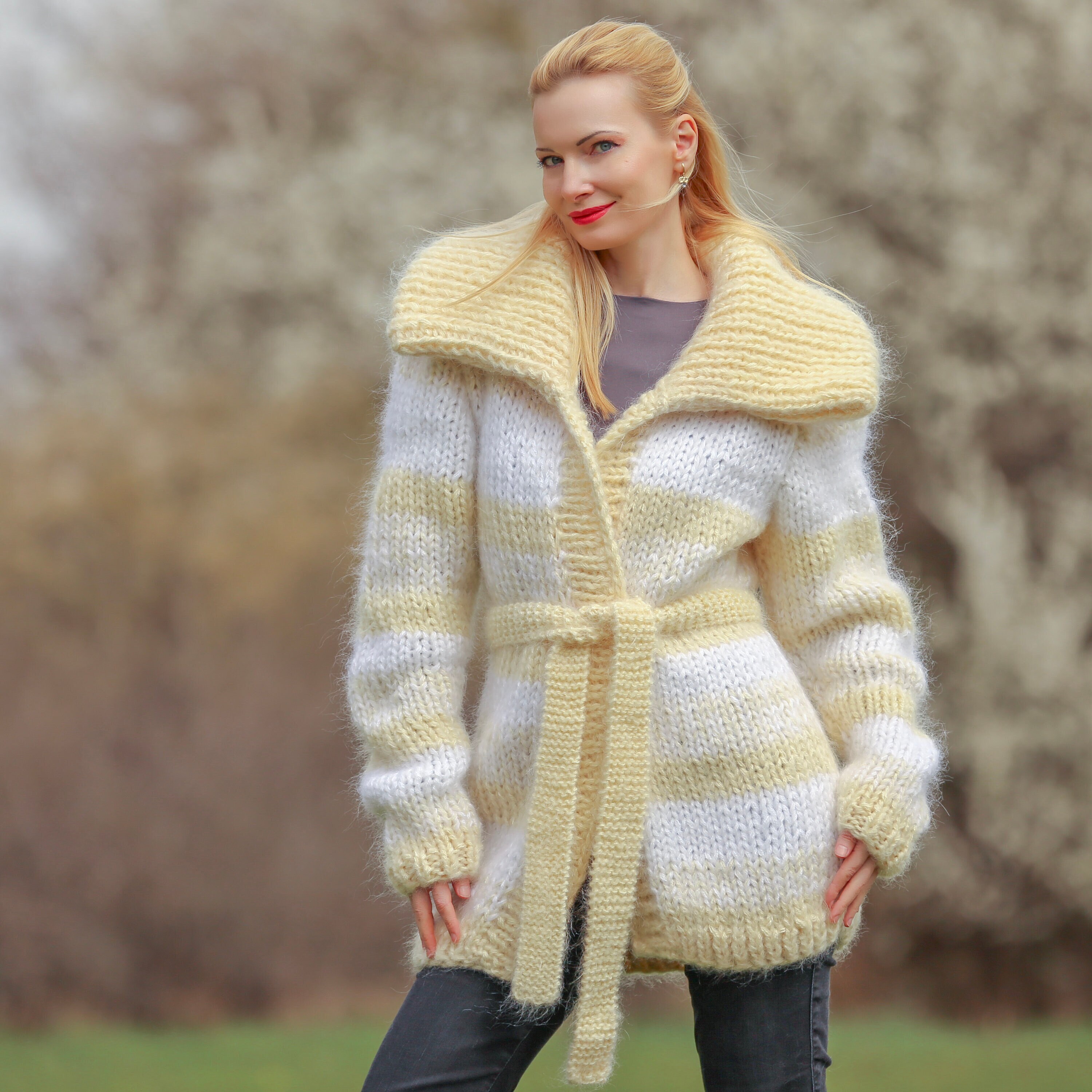 Cárdigan de mohair grueso blanco marfil hecho a mano abrigo