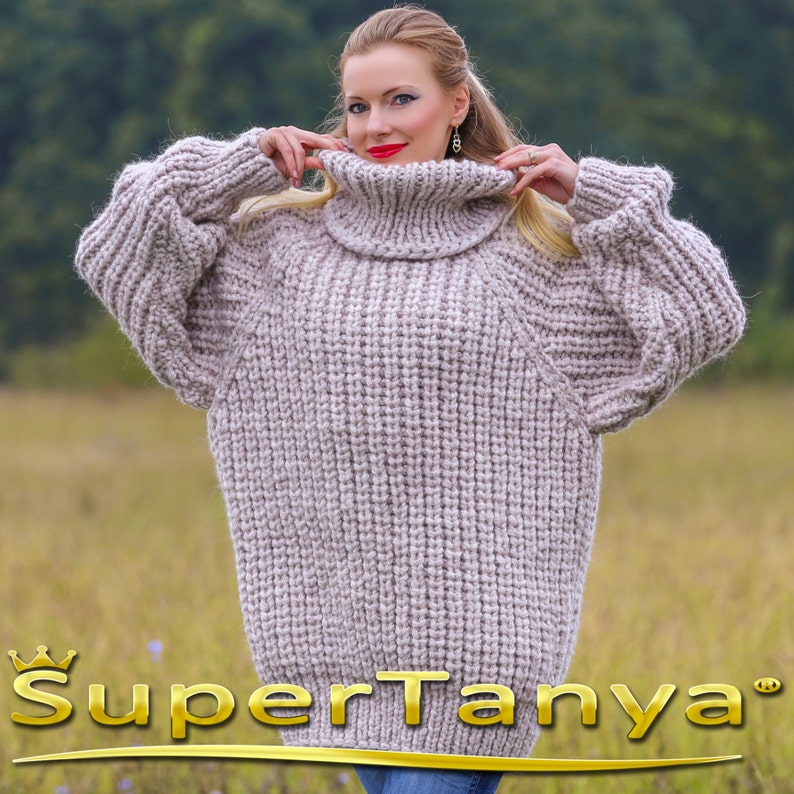Ribbed mohair wool sweater in beige by SuperTanya