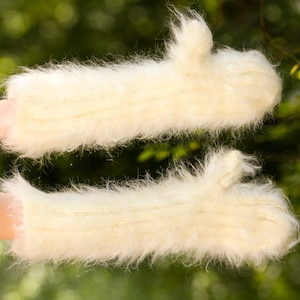 Fuzzy long mohair mittens by SuperTanya