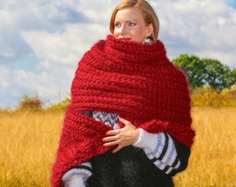Écharpe en mohair rouge extra longue et duveteuse, châle duveteux fait main, PRÊTE À ÊTRE EXPÉDIÉE