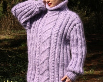 Auf Bestellung dick und unscharf handgestrickte Mohair-Pullover in lila, Kabelknöpfe Pullover von SuperTanya