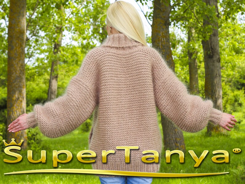 Fuzzy ribbed beige jacket by SuperTanya
