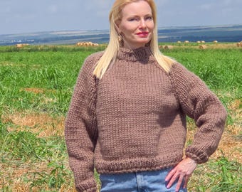 Beige chunky hand knitted 100% wool sweater – Heavy raglan crewneck | SuperTanya, Ready to ship, size M-L