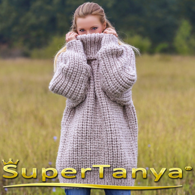 Ribbed mohair wool sweater in beige by SuperTanya