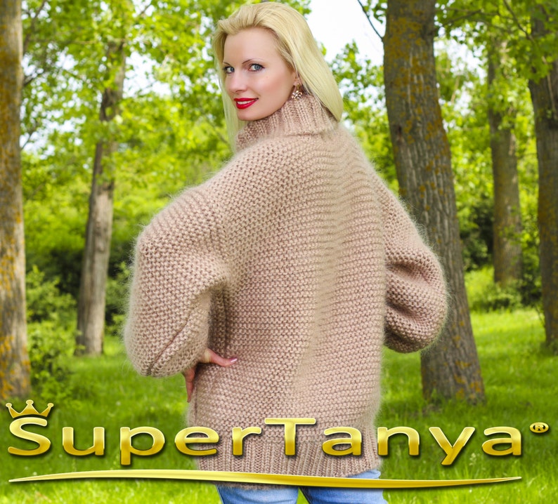 Fuzzy ribbed beige jacket by SuperTanya