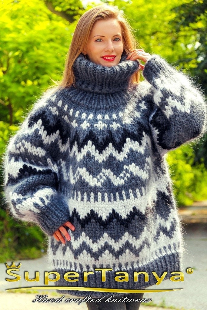Fuzzy grijs mohair pullover grijs handgebreide pullover van SuperTanya Kleding Gender-neutrale kleding volwassenen Sweaters 