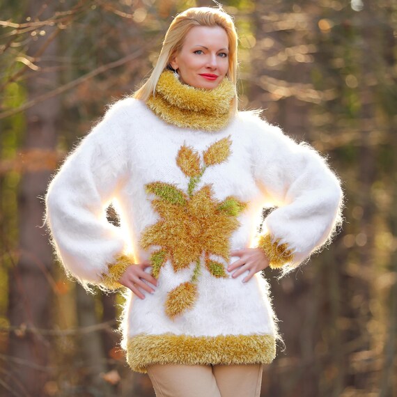 Ivory Mohair Sweater With Embroidered Flowers Supertanya Design